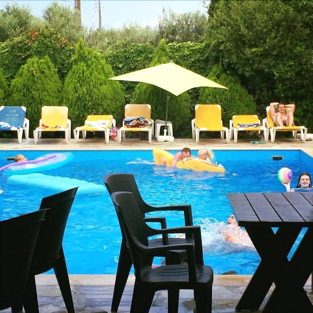 Petros Village Chersonissos Buitenkant foto