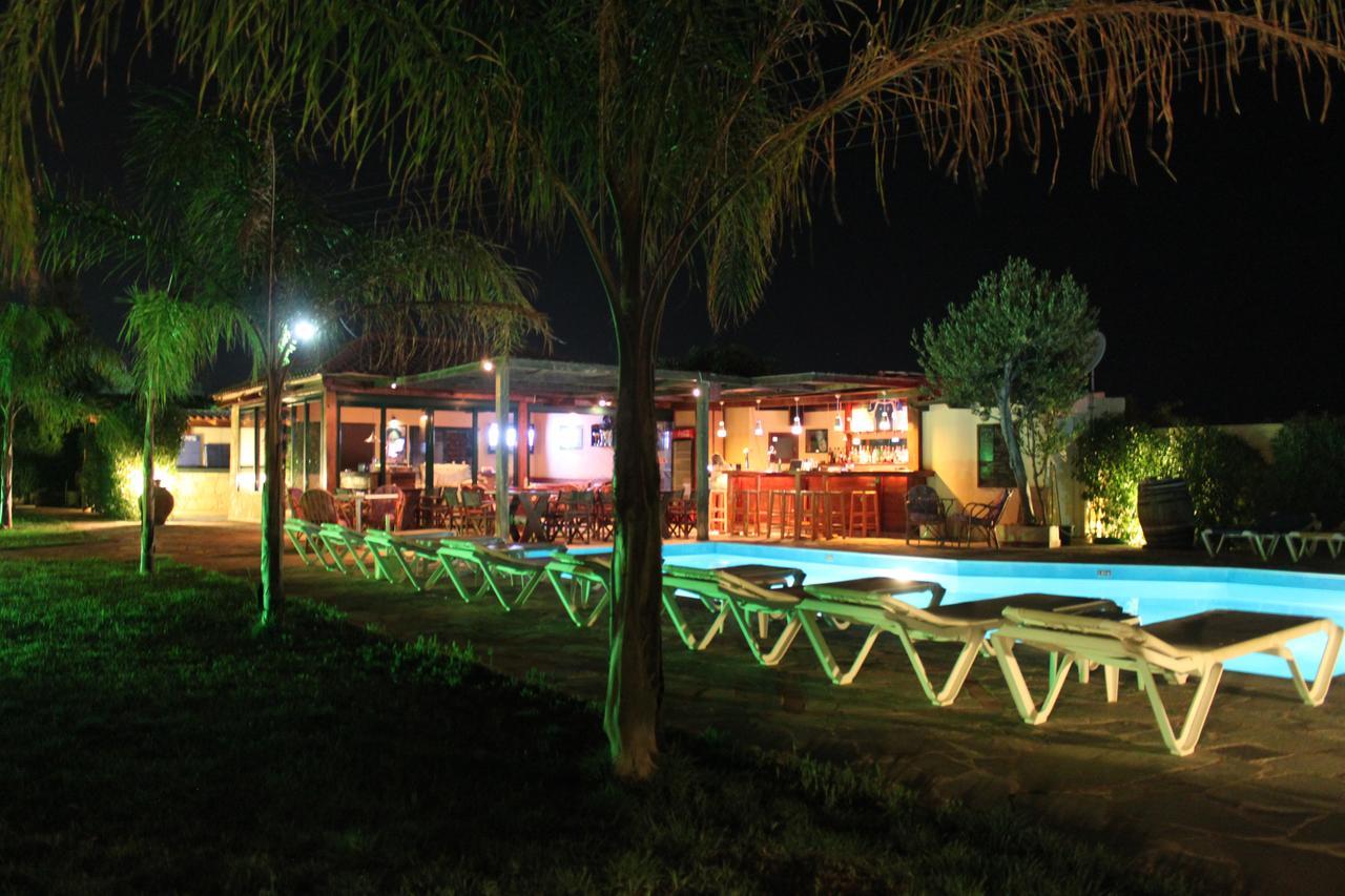 Petros Village Chersonissos Buitenkant foto