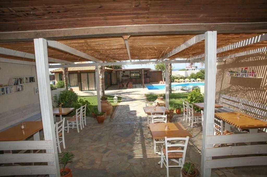 Petros Village Chersonissos Buitenkant foto